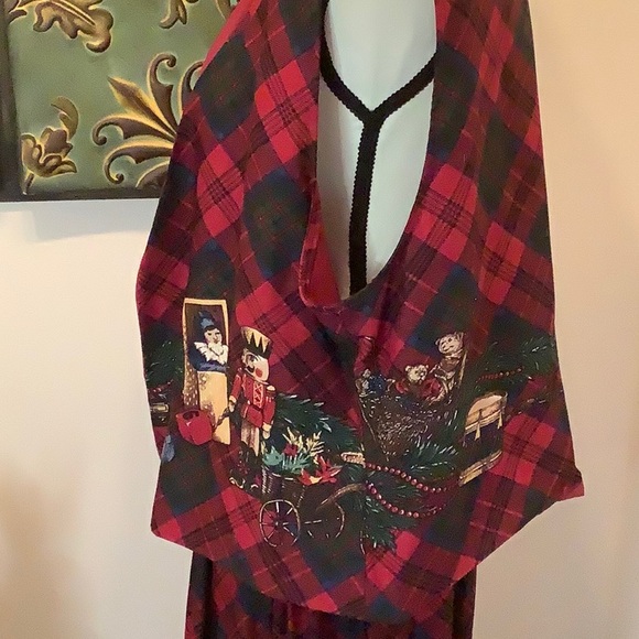 VTG Lucia Christmas Plaid skirt and vest. Beautiful Christmas scenes size 12 - Picture 13 of 16